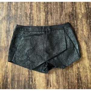 Express Womens 8 Skort Black Silver Snakeskin Skirted Shorts Asymmetrical NWT